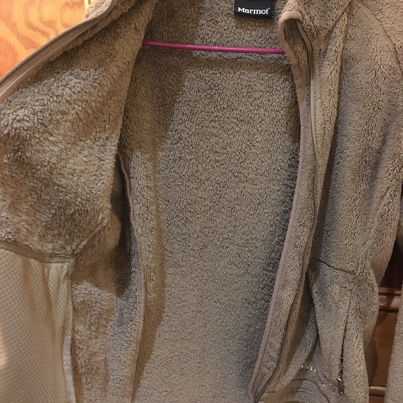 Women’s size M Marmot zippered fuzzy fleece jacket - Picture 6 of 6